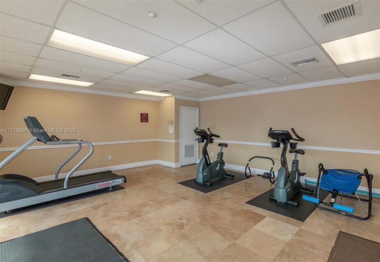 201 Golden Isles Dr, Unit 301, Hallandale Beach, FL 33009 Photo