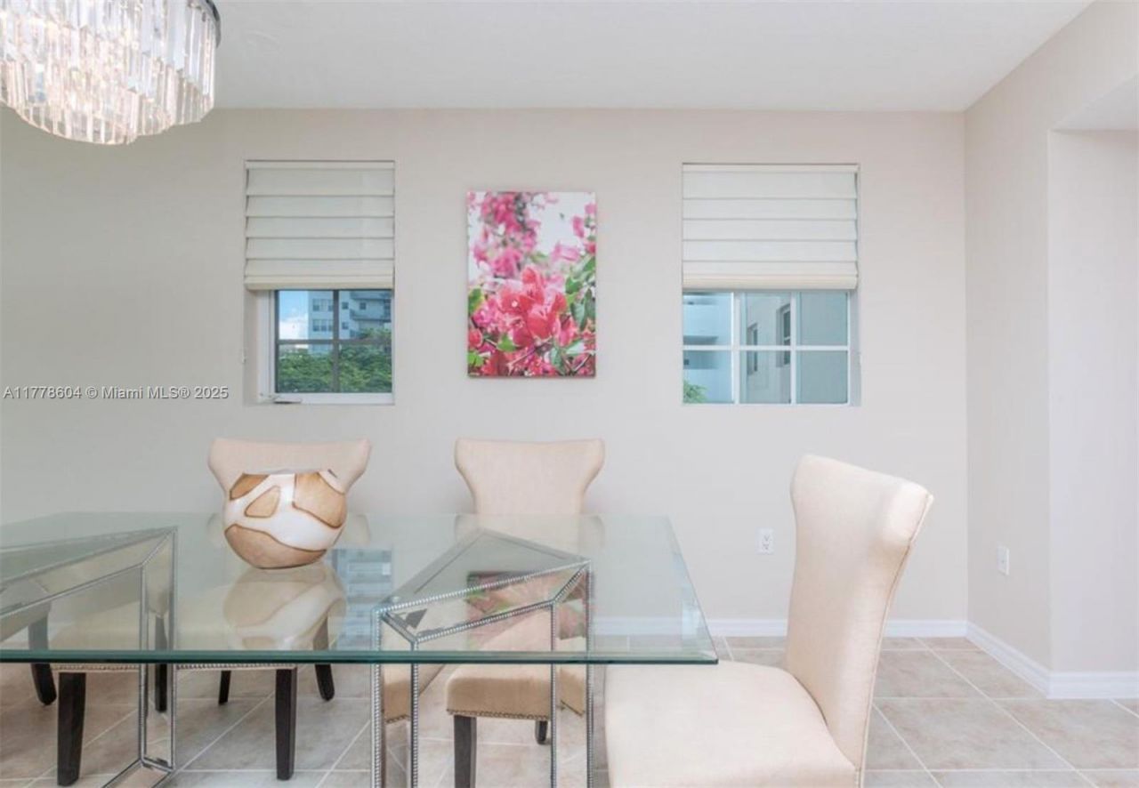 201 Golden Isles Dr, Unit 301, Hallandale Beach, FL 33009 Photo