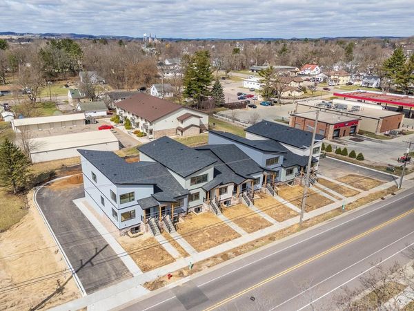 216 S Dewey Avenue, Reedsburg, WI 53959