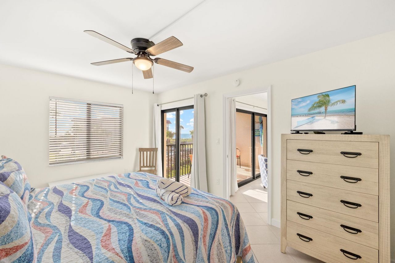 671 E Gulf Dr, Unit 2C2, Sanibel, FL 33957 Photo