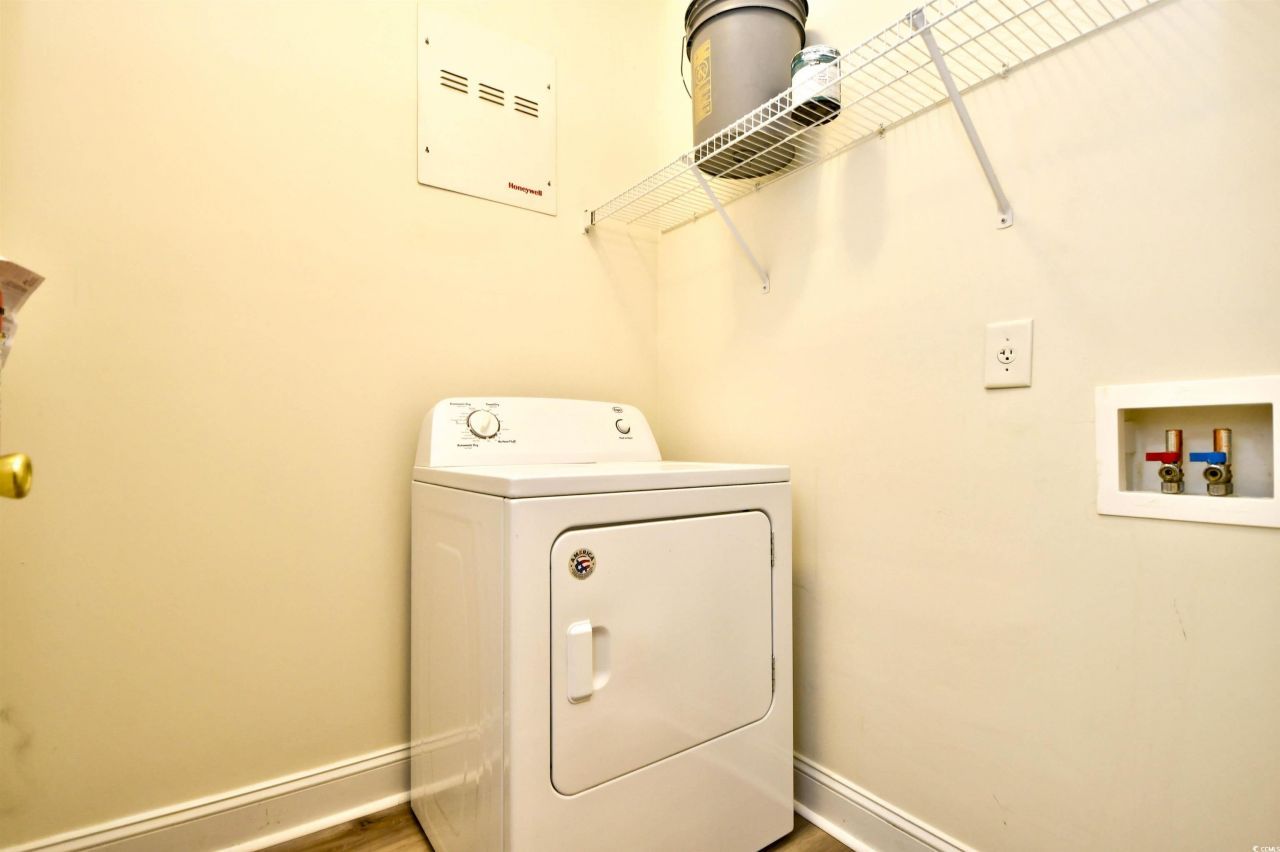 210 Portsmith Dr. Photo 31