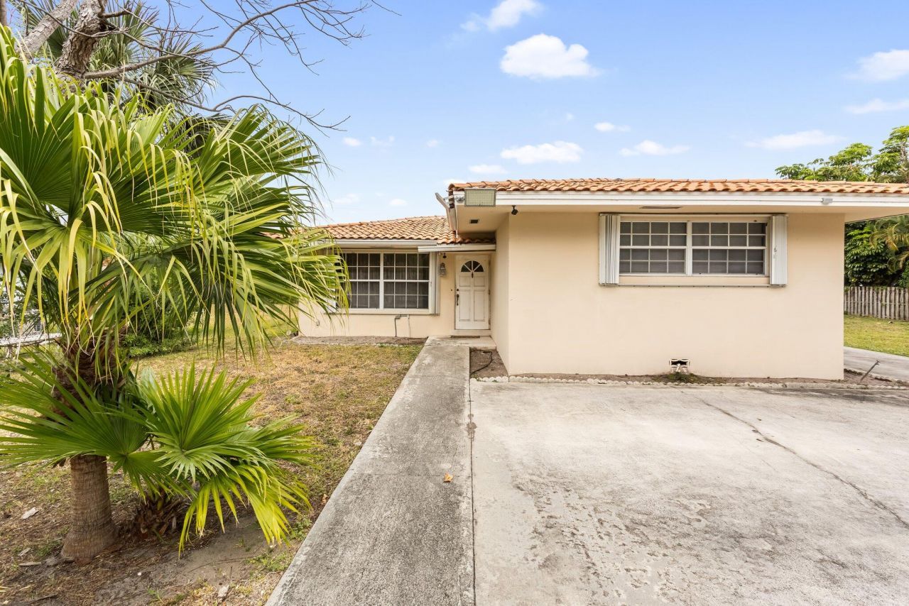 633/641 NE 6th Avenue, Boynton Beach, FL 33435 Photo