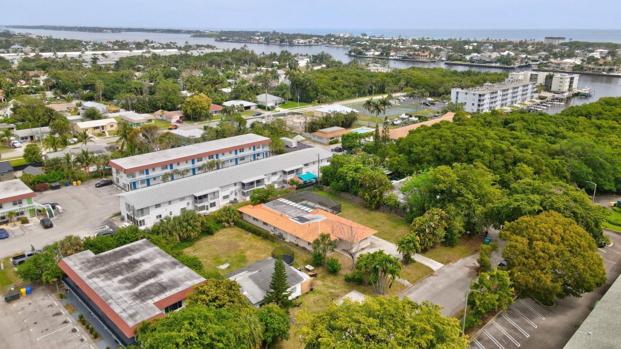 633/641 NE 6th Avenue, Boynton Beach, FL 33435 Photo