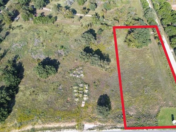 9042 Brownie Luker Boulevard, Granbury, TX 76048