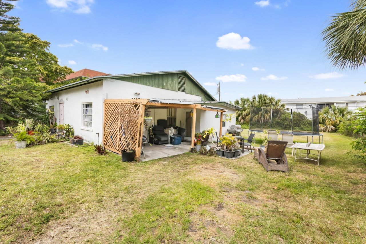 633/641 NE 6th Avenue, Boynton Beach, FL 33435 Photo