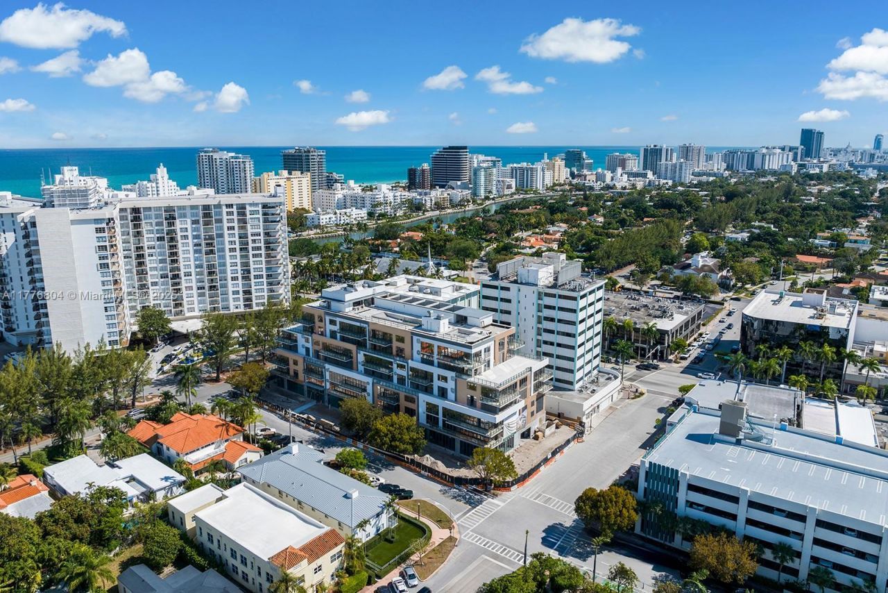 340 W 42nd St, Unit 601, Miami Beach, FL 33140 Photo