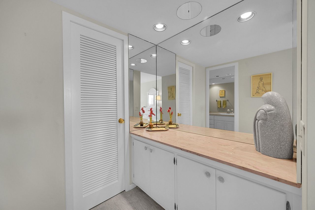 701 E Camino Real, Unit 4b, Boca Raton, FL 33432 Photo