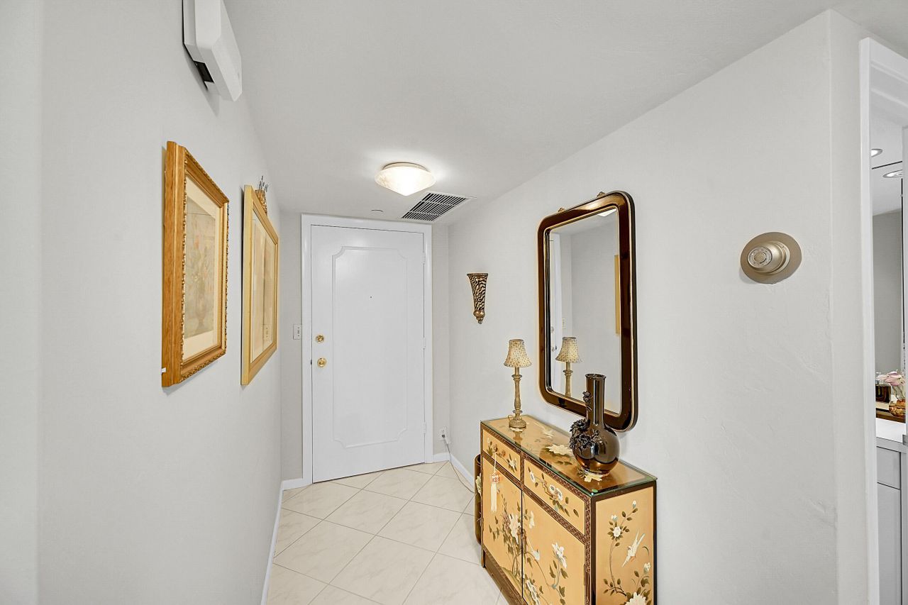 701 E Camino Real, Unit 4b, Boca Raton, FL 33432 Photo