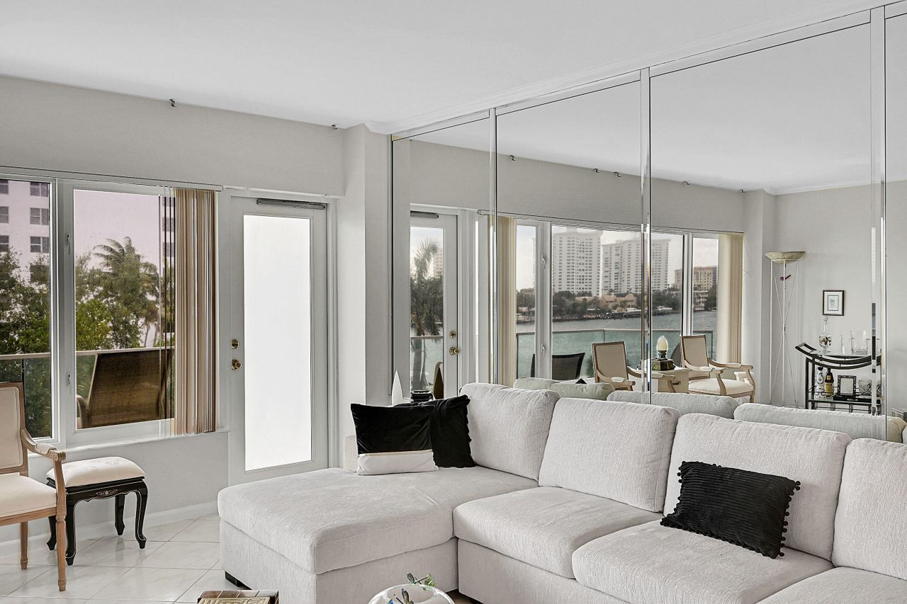 701 E Camino Real, Unit 4b, Boca Raton, FL 33432 Photo