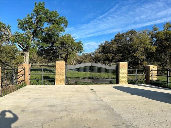 1629 FM 2843, Florence, TX 76527