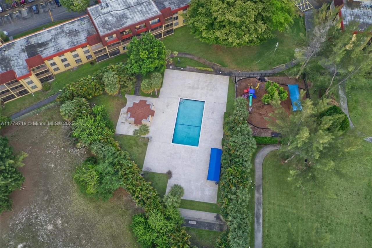 3195 Foxcroft Rd, Unit F302, Miramar, FL 33025 Photo