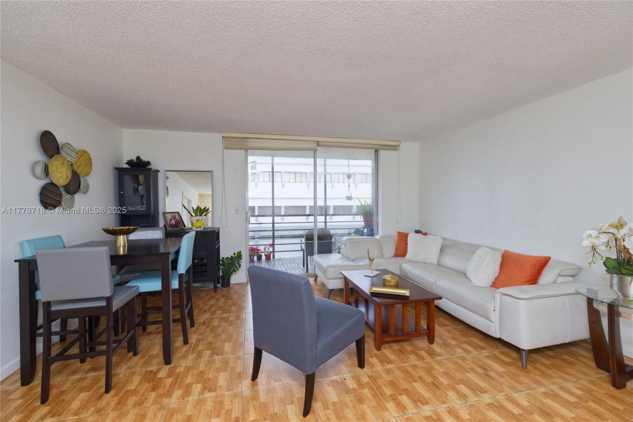 3195 Foxcroft Rd, Unit F302, Miramar, FL 33025 Photo