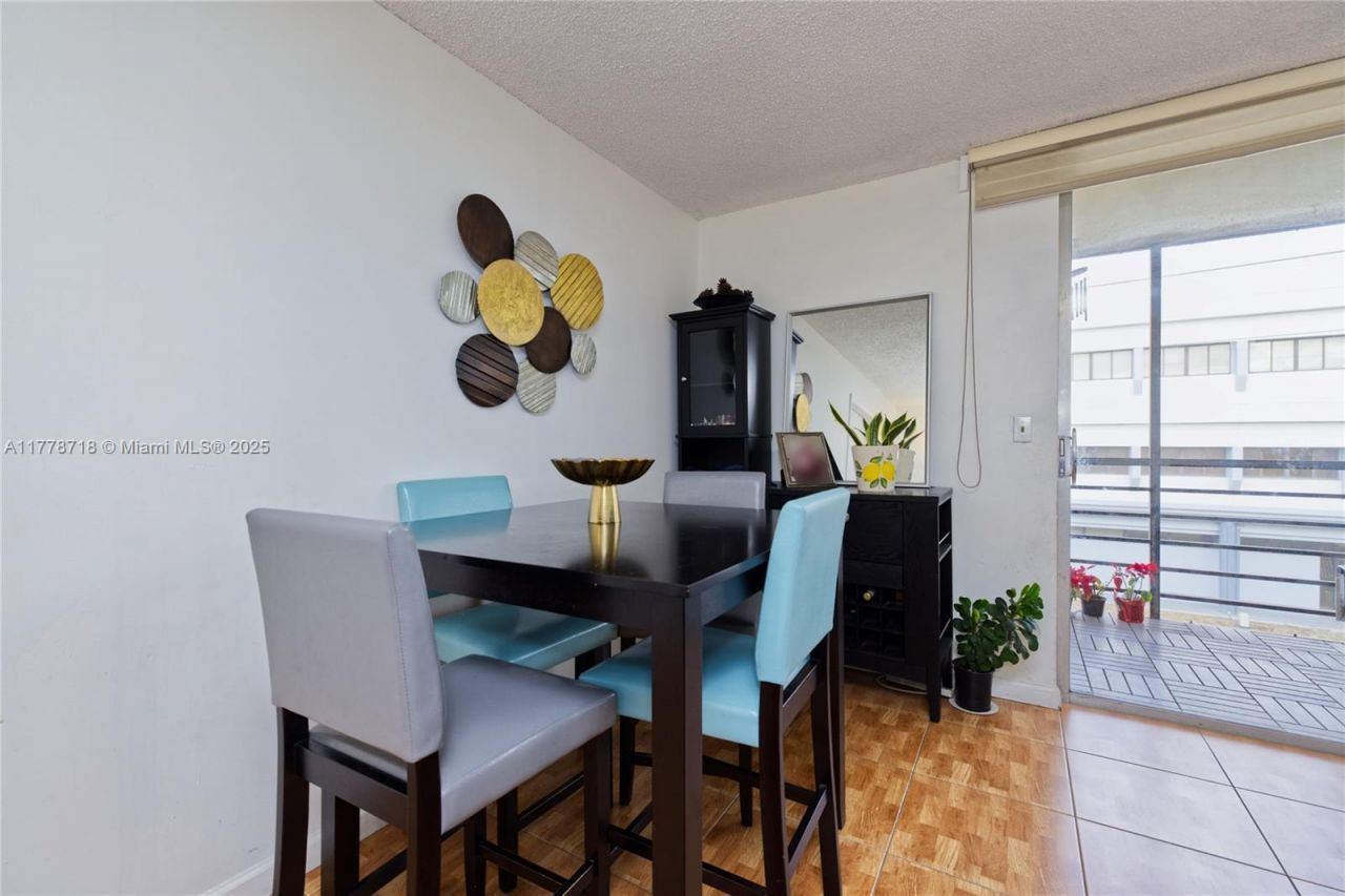 3195 Foxcroft Rd, Unit F302, Miramar, FL 33025 Photo