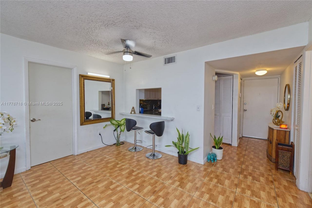 3195 Foxcroft Rd, Unit F302, Miramar, FL 33025 Photo