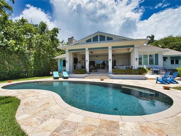 2201 Beacon LN, NAPLES, FL 34103