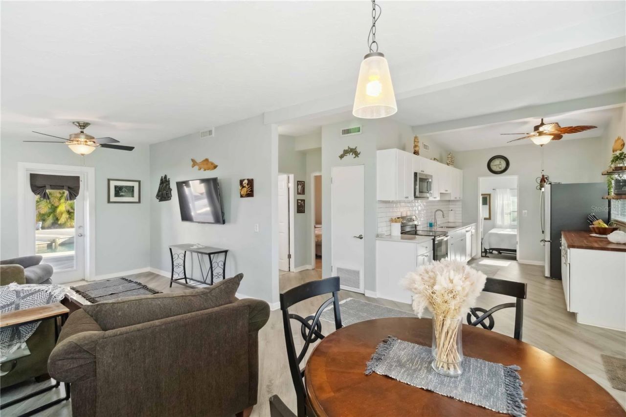 516 45th Street Court W, Palmetto, FL 34221 Photo