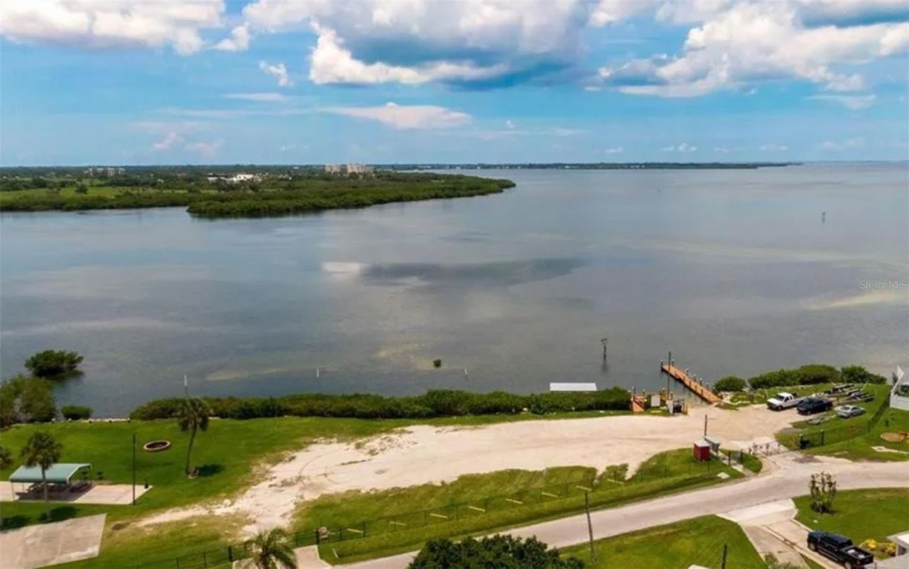 516 45th Street Court W, Palmetto, FL 34221 Photo