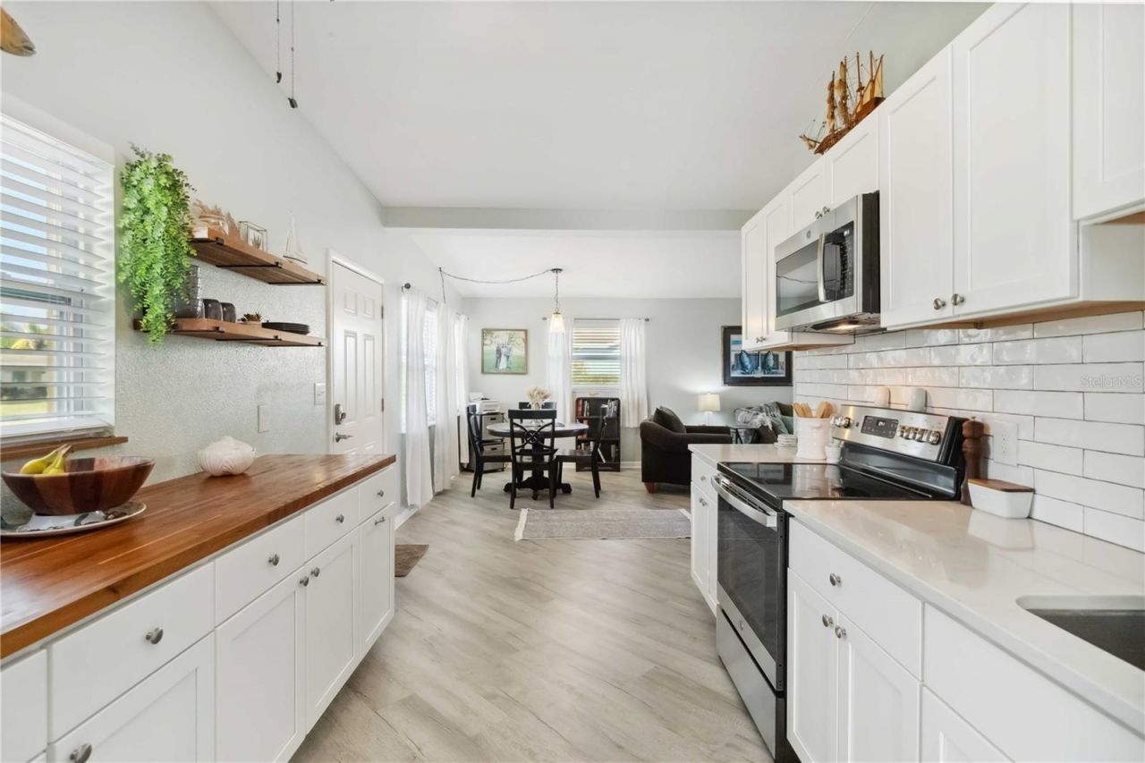 516 45th Street Court W, Palmetto, FL 34221 Photo