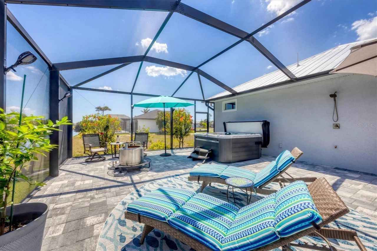 226 W Pine Valley Lane, Rotonda West, FL 33947 Photo