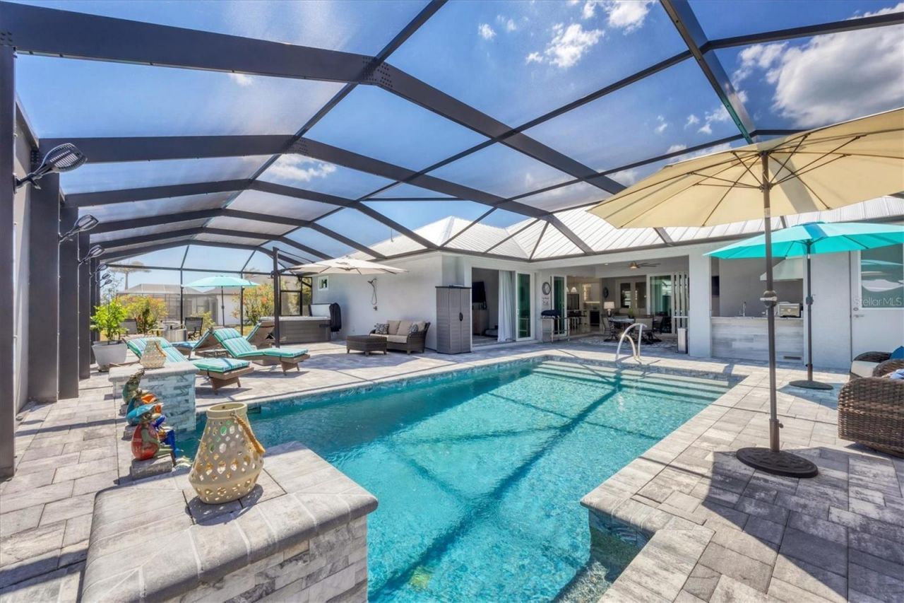 226 W Pine Valley Lane, Rotonda West, FL 33947 Photo