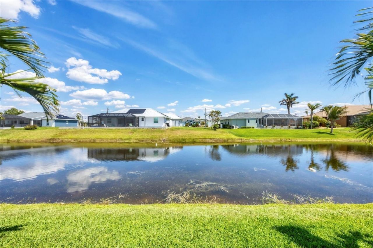 226 W Pine Valley Lane, Rotonda West, FL 33947 Photo