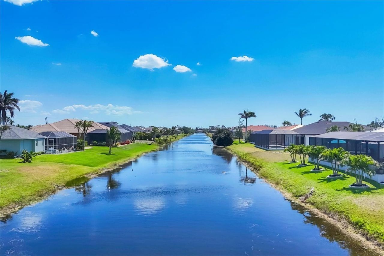 226 W Pine Valley Lane, Rotonda West, FL 33947 Photo