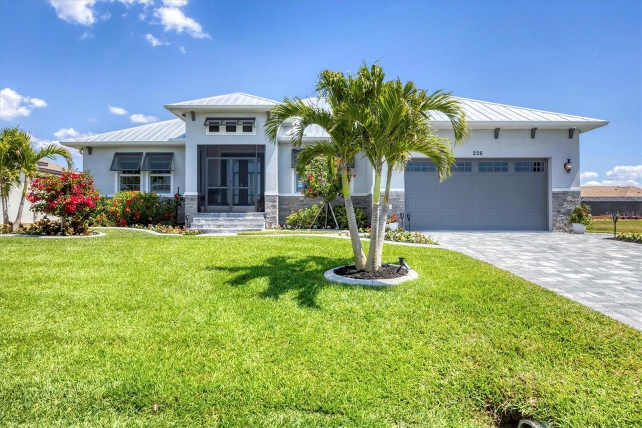 226 W Pine Valley Lane, Rotonda West, FL 33947 Photo