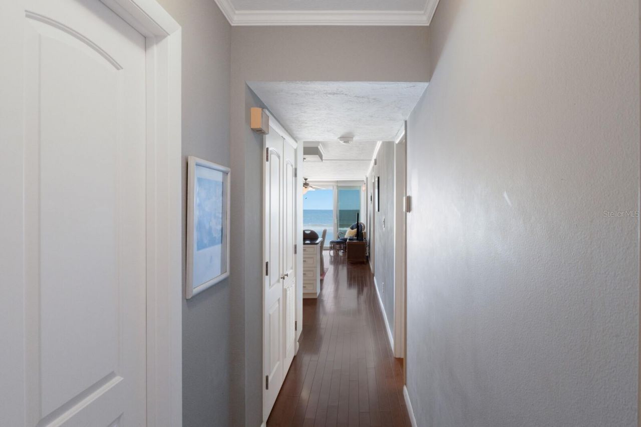 5300 Gulf Drive, Unit 204, Holmes Beach, FL 34217 Photo