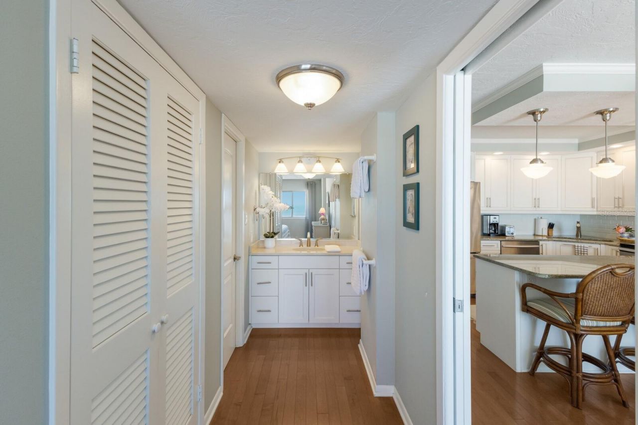 5300 Gulf Drive, Unit 204, Holmes Beach, FL 34217 Photo