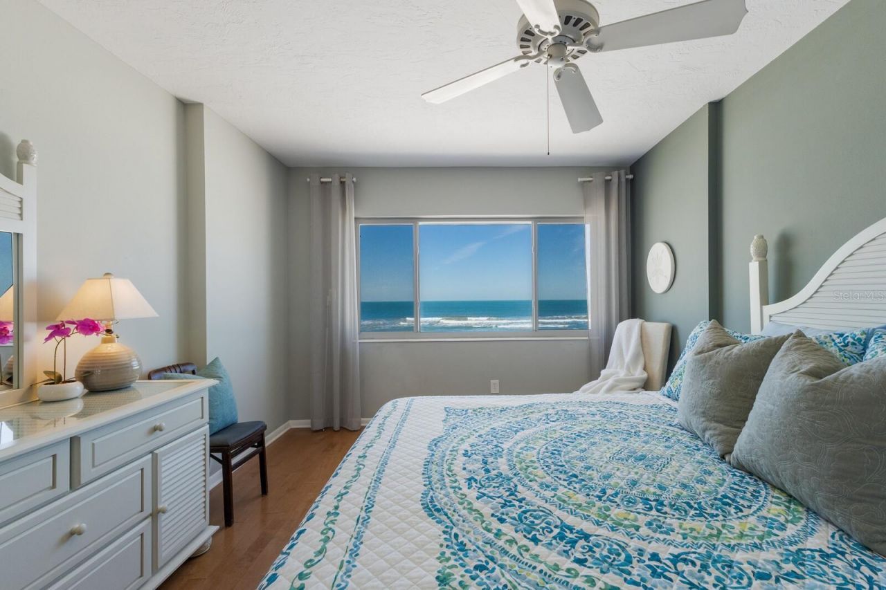 5300 Gulf Drive, Unit 204, Holmes Beach, FL 34217 Photo