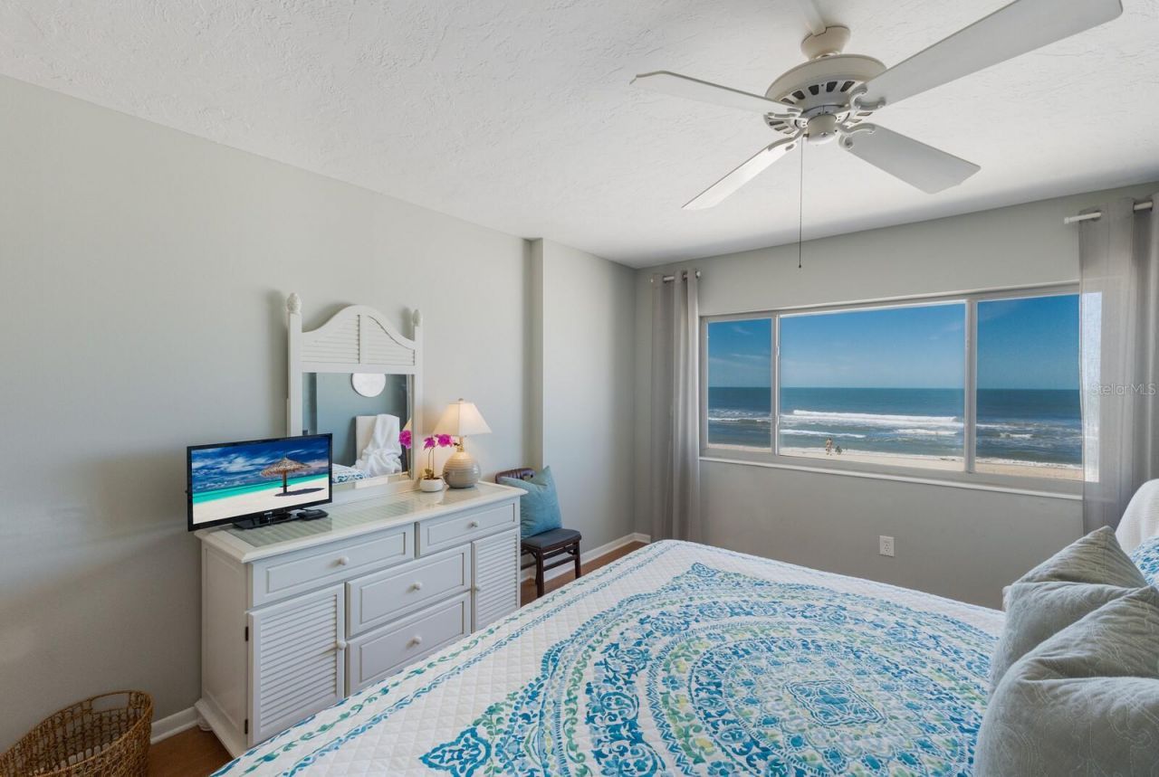 5300 Gulf Drive, Unit 204, Holmes Beach, FL 34217 Photo
