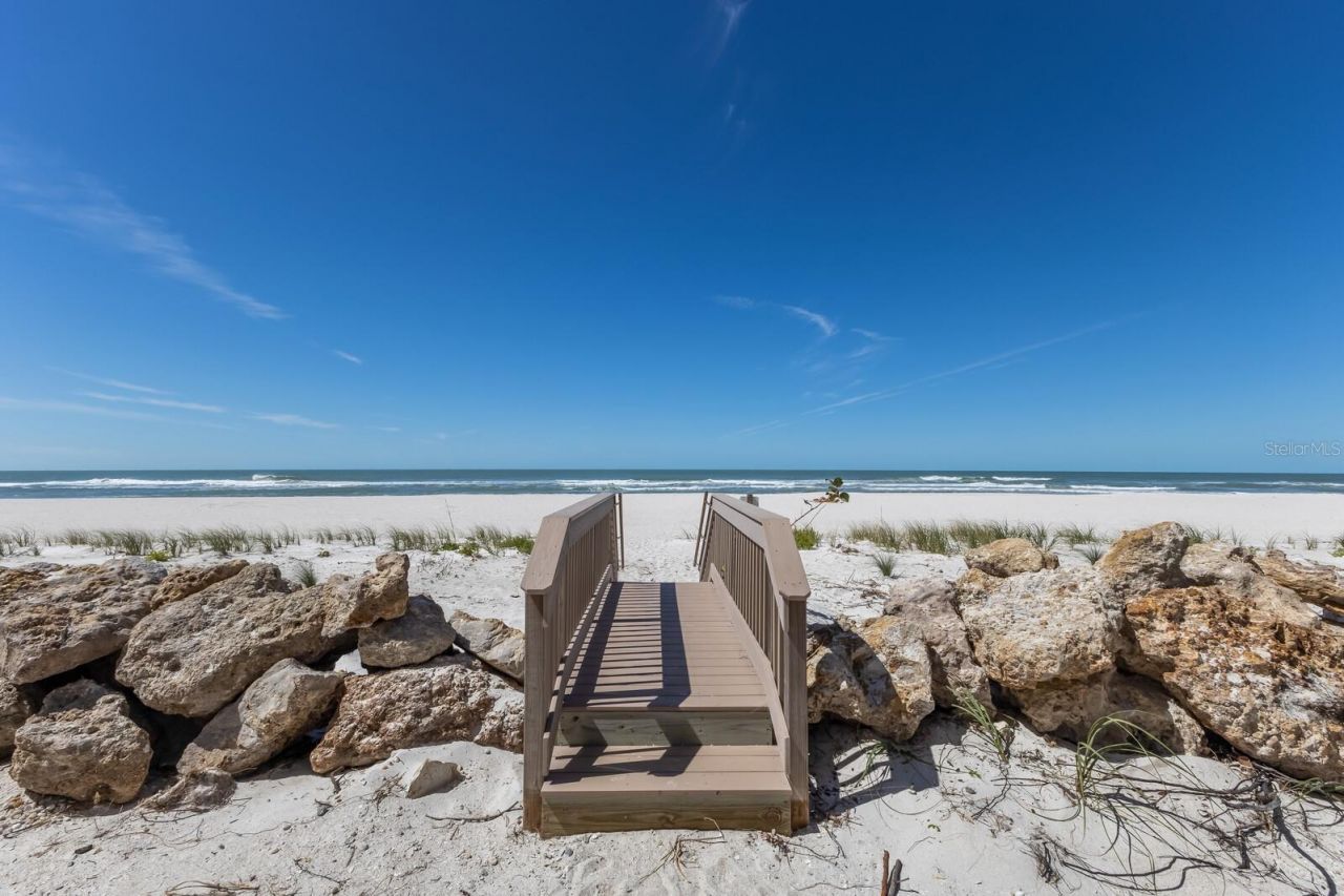 5300 Gulf Drive, Unit 204, Holmes Beach, FL 34217 Photo