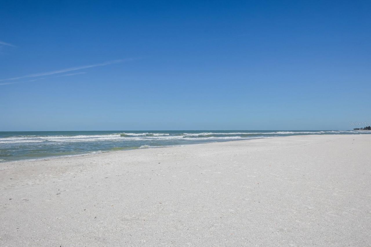 5300 Gulf Drive, Unit 204, Holmes Beach, FL 34217 Photo