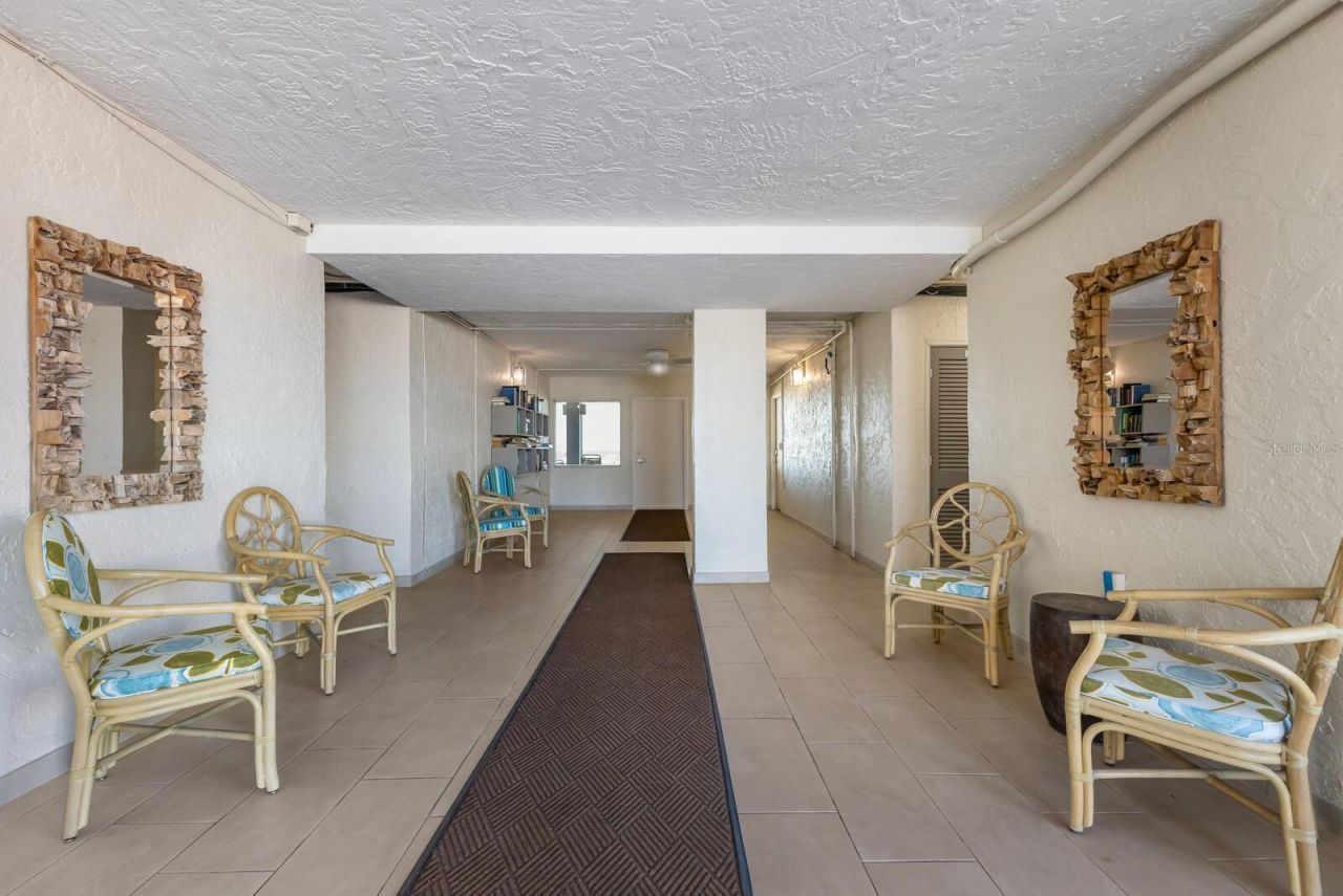 5300 Gulf Drive, Unit 204, Holmes Beach, FL 34217 Photo