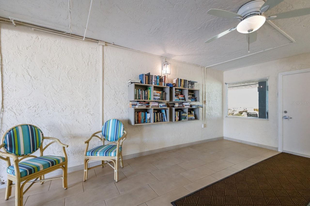 5300 Gulf Drive, Unit 204, Holmes Beach, FL 34217 Photo