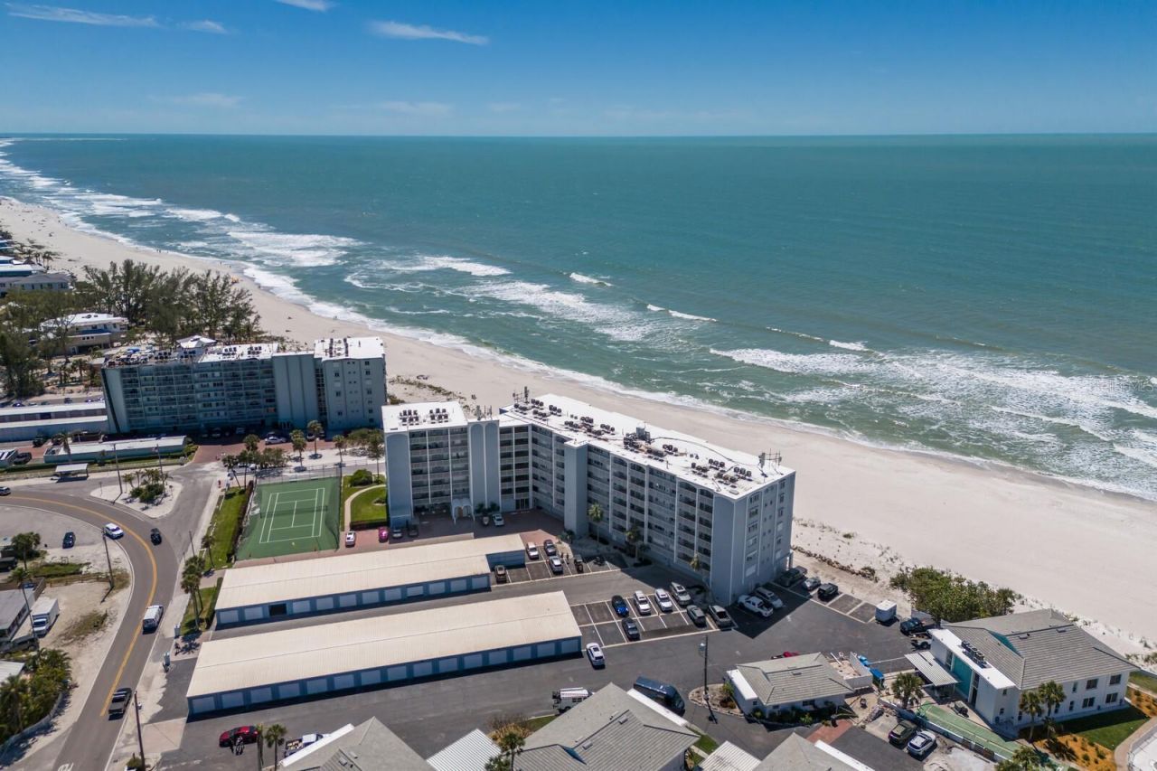 5300 Gulf Drive, Unit 204, Holmes Beach, FL 34217 Photo