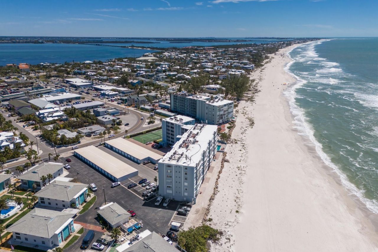 5300 Gulf Drive, Unit 204, Holmes Beach, FL 34217 Photo