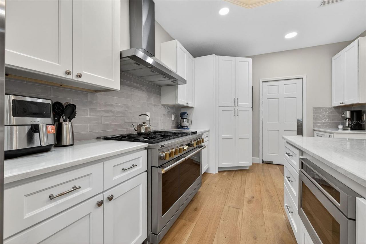 4121 Highland Park Circle, Lutz, FL 33558 Photo