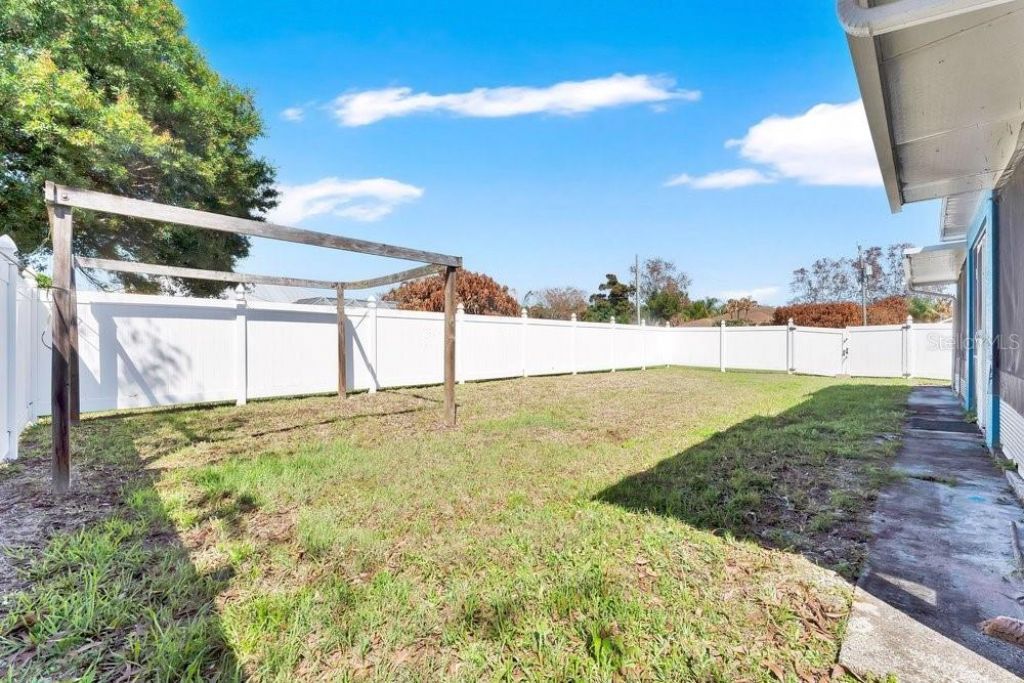 201 NW Goldcoast Avenue, Port Saint Lucie, FL 34983 Photo