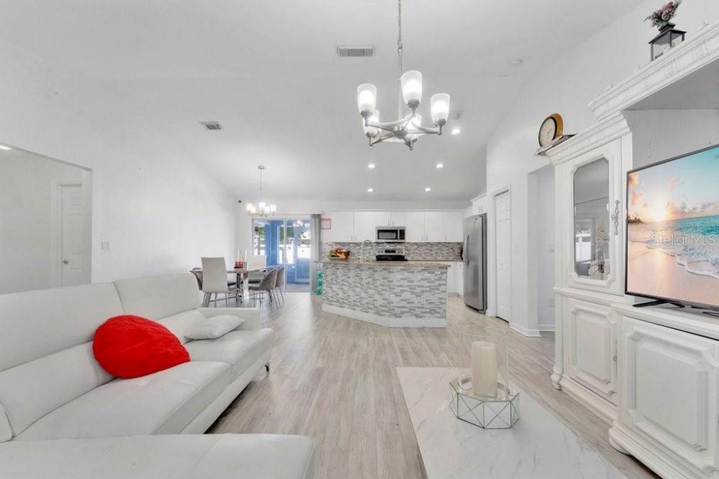 201 NW Goldcoast Avenue, Port Saint Lucie, FL 34983 Photo