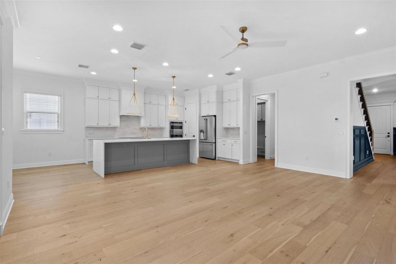 803 W Woodlawn Avenue, Tampa, FL 33603 Photo