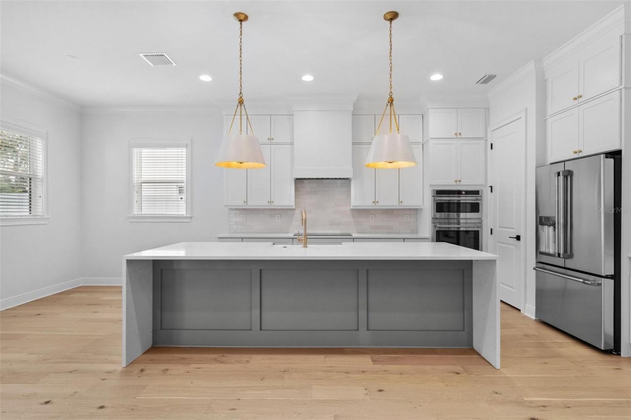 803 W Woodlawn Avenue, Tampa, FL 33603 Photo