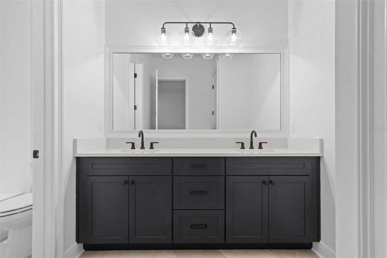 803 W Woodlawn Avenue, Tampa, FL 33603 Photo