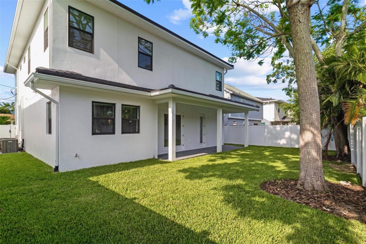 803 W Woodlawn Avenue, Tampa, FL 33603 Photo