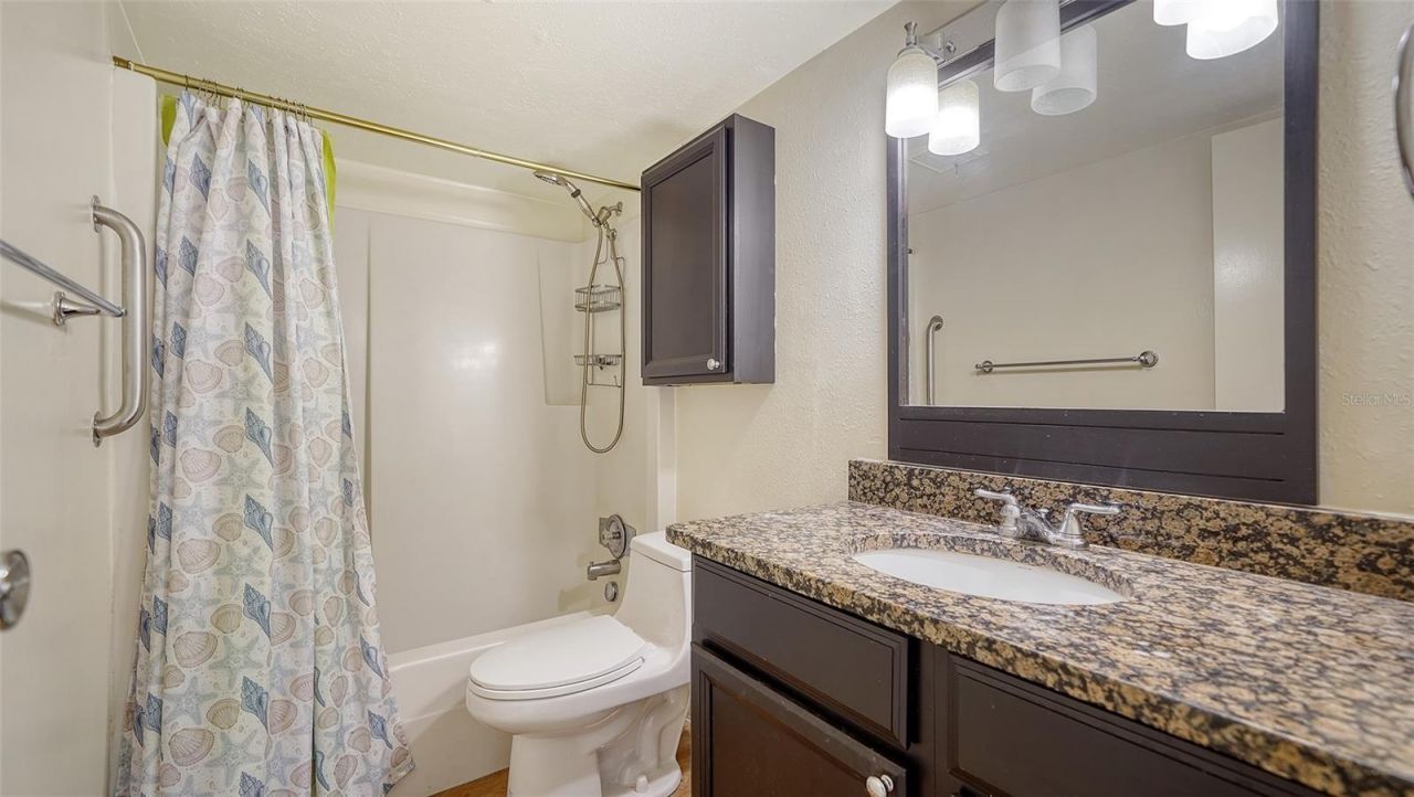 500 N Jefferson Avenue, Unit B-5, Sarasota, FL 34237 Photo