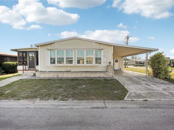 8906 31ST AVENUE E, PALMETTO, FL 34221