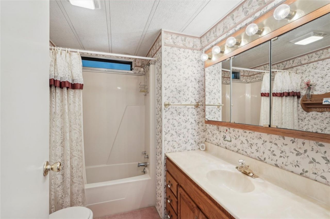 8906 31st Avenue E, Palmetto, FL 34221 Photo