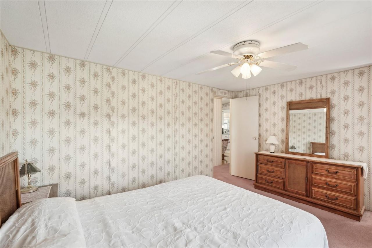 8906 31st Avenue E, Palmetto, FL 34221 Photo