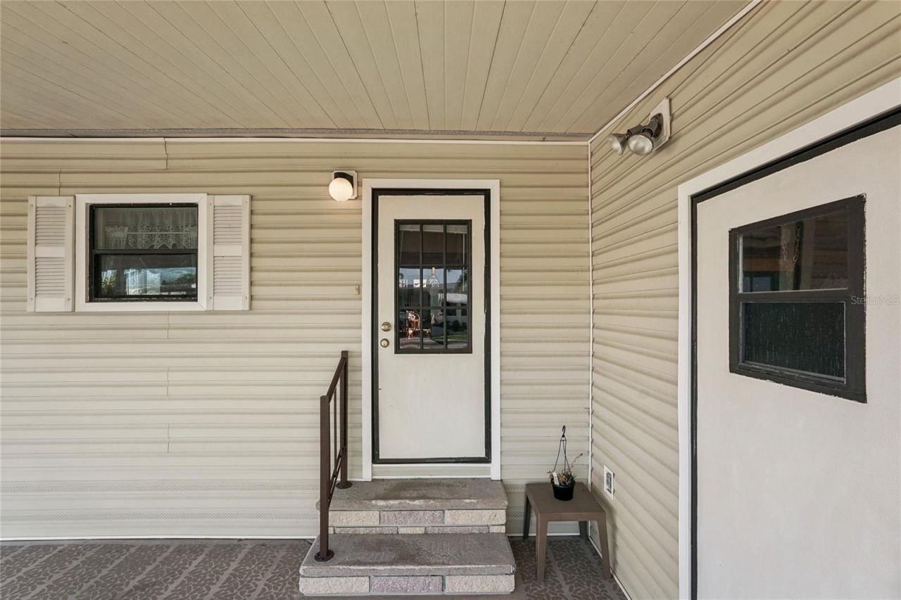 8906 31st Avenue E, Palmetto, FL 34221 Photo