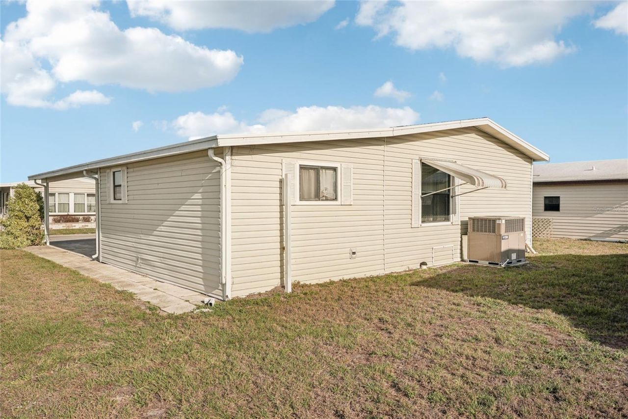 8906 31st Avenue E, Palmetto, FL 34221 Photo